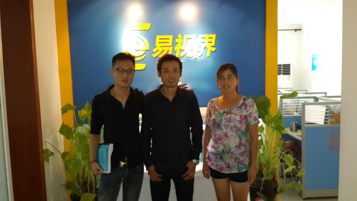 热烈欢迎湖南辰溪加盟商到易视界总部签约学习！！！