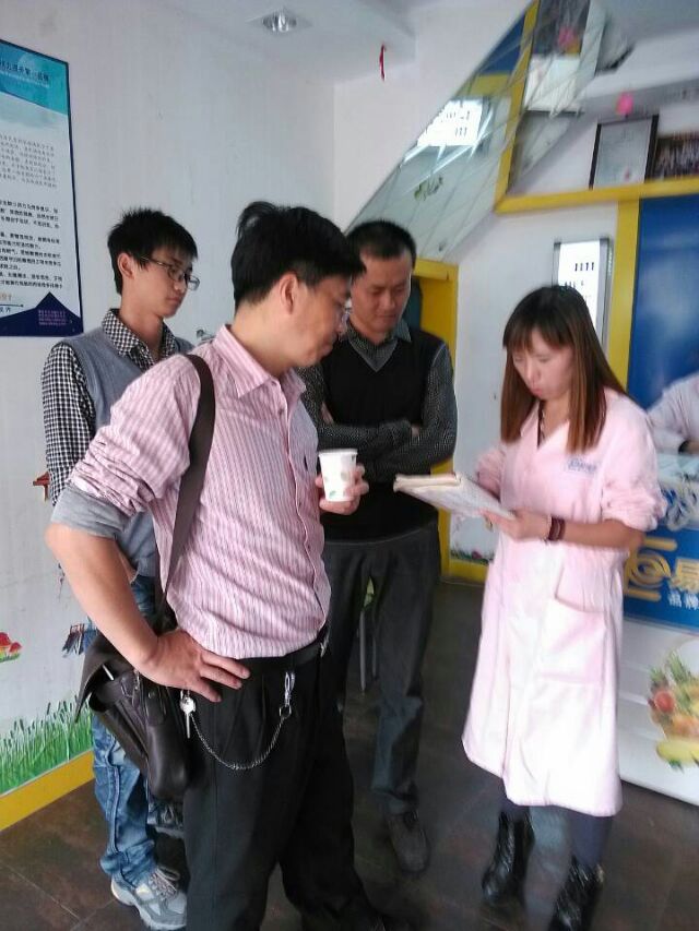 热烈欢迎中国知名村——华西村朱老师到易视界总部考察签约！！！！