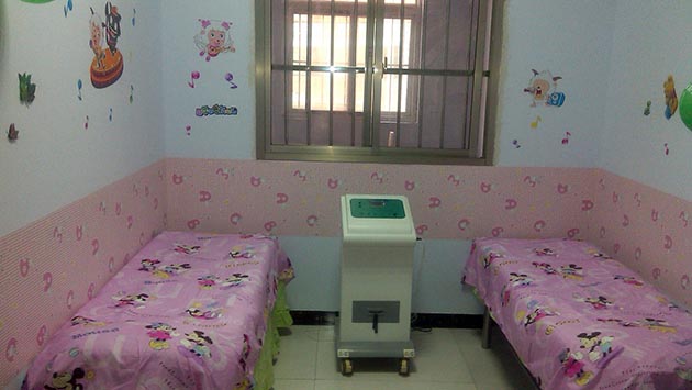 易视界第六小学店