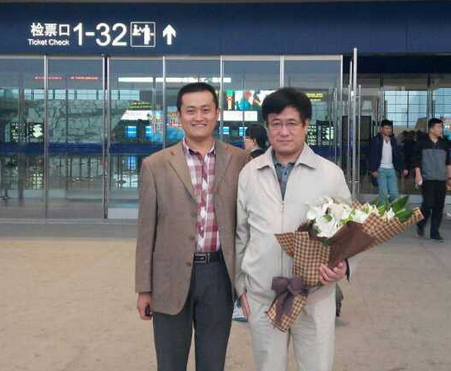 热烈欢迎国家眼科权威专家邵立功莅临易视界