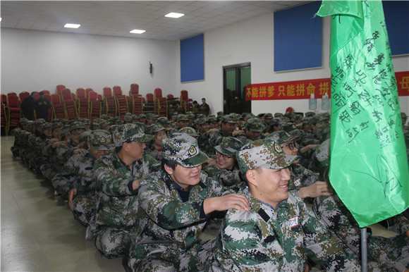 为伙伴们按摩