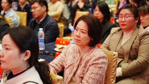 易视界17载感恩如光同行共同守护清晰视界客户答谢会图集