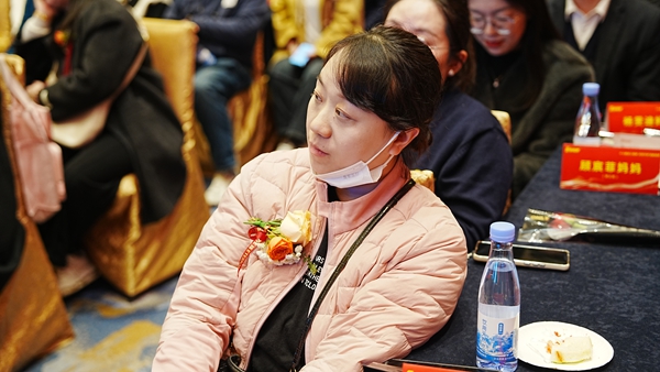 易视界17载感恩如光同行共同守护清晰视界客户答谢会图集