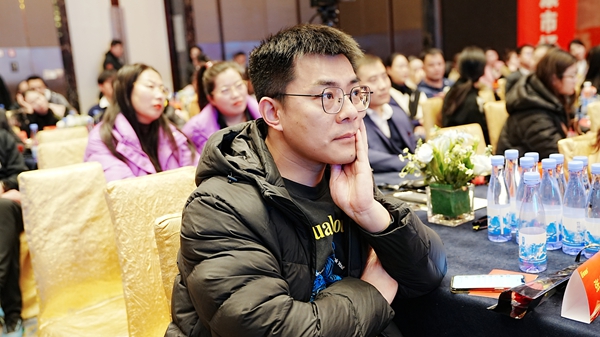 易视界17载感恩如光同行共同守护清晰视界客户答谢会图集