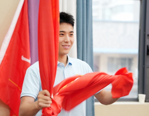 易视界2025年7月嘉奖会暨8月启动大会精彩图集